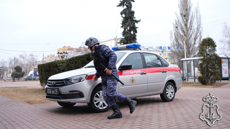 Росгвардейцы задержали девушку, неоднократно совершавшую кражи в одном и том же магазине в Тамбове