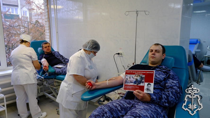Росгвардейцы присоединились к донорской акции «От сердца к сердцу» в Тамбове