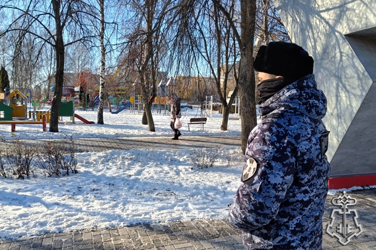 Росгвардейцы приняли участие в обеспечении общественной безопасности и правопорядка в новогоднюю ночь в Тамбовской области