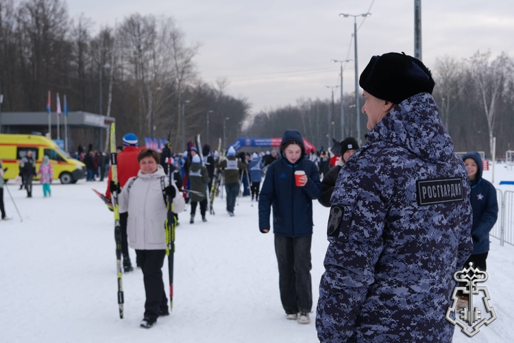 Росгвардейцы приняли участие в «Лыжне России — 2026» в Тамбове