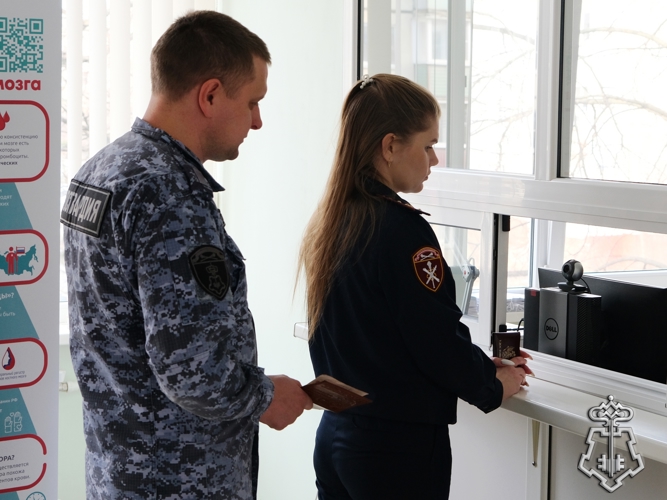 В честь юбилея ведомства росгвардейцы присоединились к донорской акции в Тамбове 