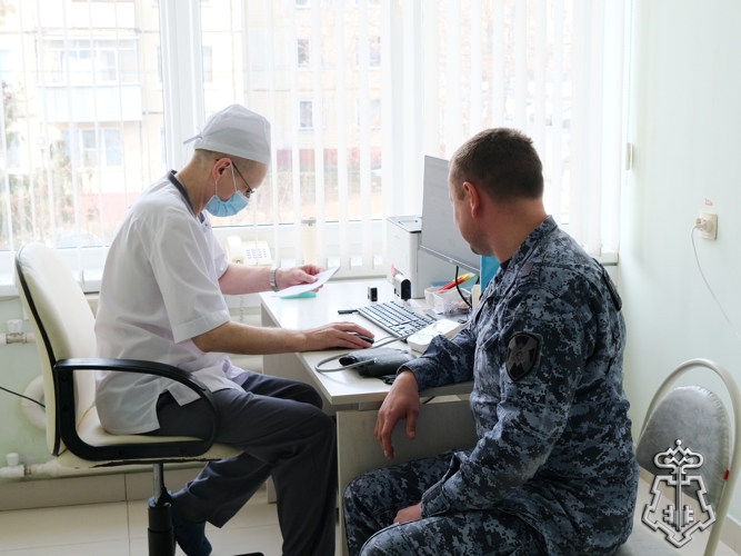 В честь юбилея ведомства росгвардейцы присоединились к донорской акции в Тамбове 