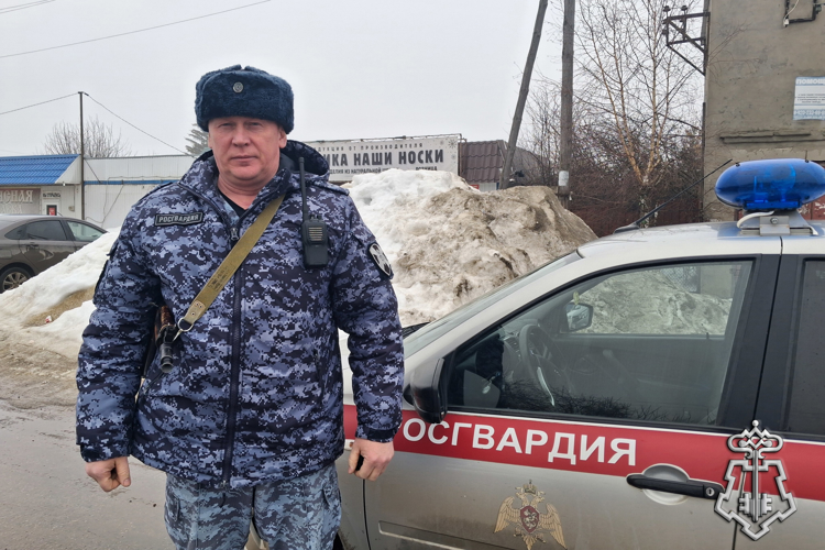 Герой рубрики «Знай наших» - сотрудник вневедомственной охраны Тамбовской области, увлекающийся моржеванием 