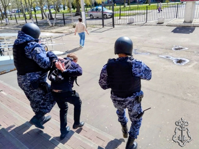 Росгвардейцы приняли участие во всероссийских антитеррористических учениях на объектах образования в Тамбовской области