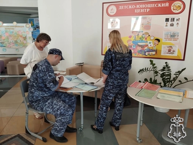 Росгвардейцы проверяют детские лагеря в Тамбовской области