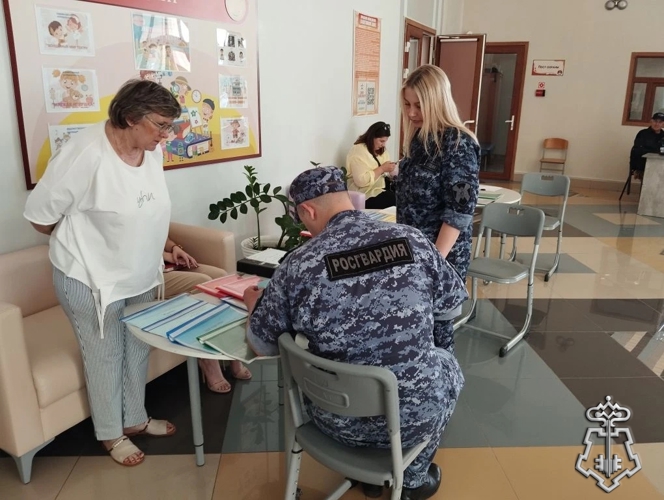 Росгвардейцы проверяют детские лагеря в Тамбовской области