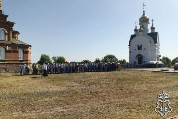 Тамбовские росгвардейцы обеспечили правопорядок во время проведения религиозных мероприятий в день памяти святителя Николая Чудотворца