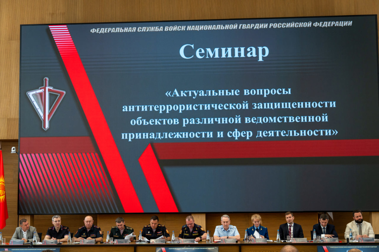 Руководитель отдела вневедомственной охраны Росгвардии по Тамбовской области принял участие во Всероссийском совещании-семинаре в Нижнем Новгороде