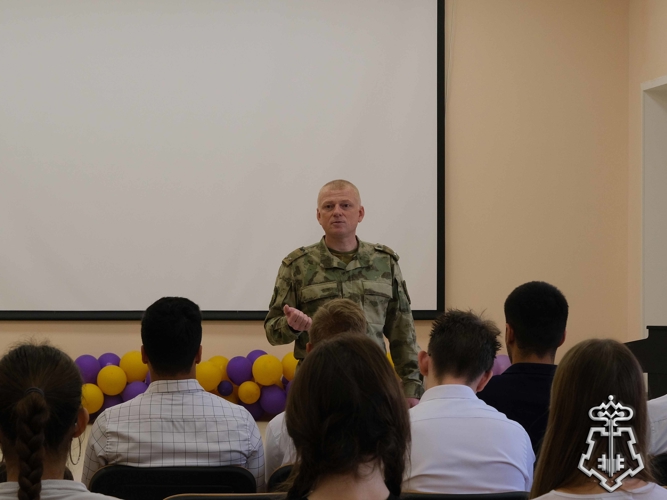 Представитель Военной академии Росгвардии провел профориентационные мероприятия с тамбовскими школьниками