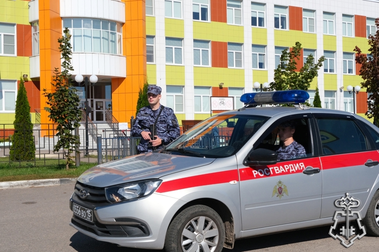 Росгвардейцы приняли участие в обеспечении безопасности выборов в Тамбовской области