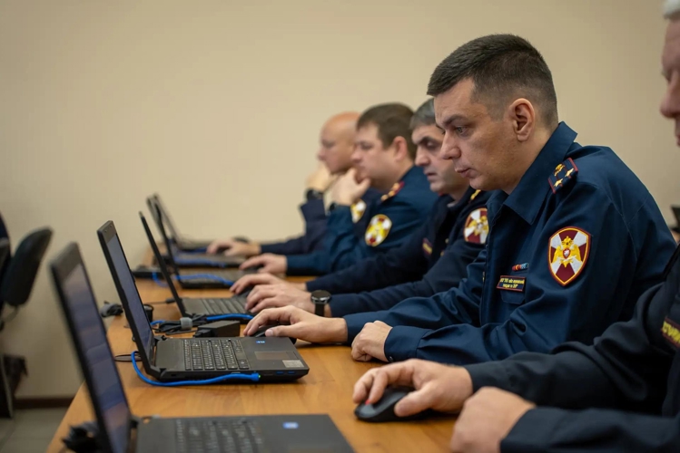 В Подмосковье завершились курсы повышения квалификации руководителей подразделений вневедомственной охраны Росгвардии