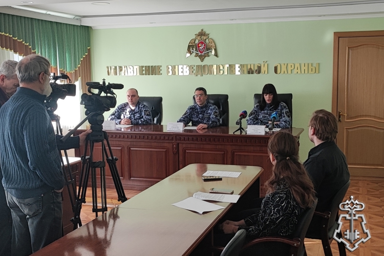Сотрудники вневедомственной охраны регионального управления Росгвардии провели брифинг в Тамбове