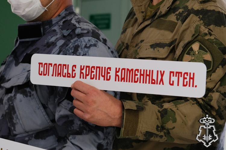 Росгвардейцы приняли участие в донорской акции в честь юбилея ведомства в Тамбове